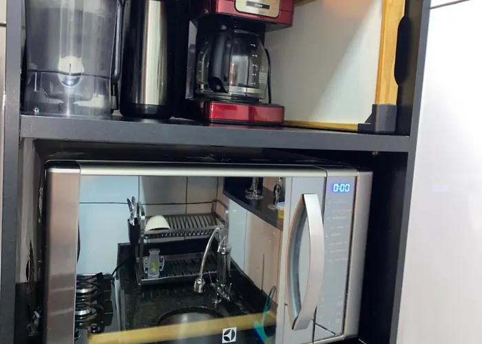 Excelente Apartamento Em Copacabana, Muito Bem Localizado!